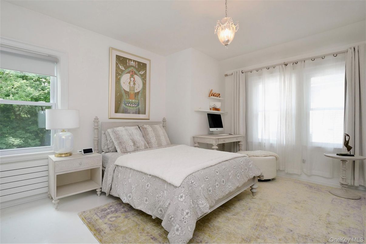 Bedroom, Interior, Pendant Lights