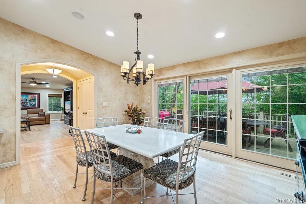 Chandelier, Dining room, Interior, Living room, Recessed Lighting, Wood Texture Flooring