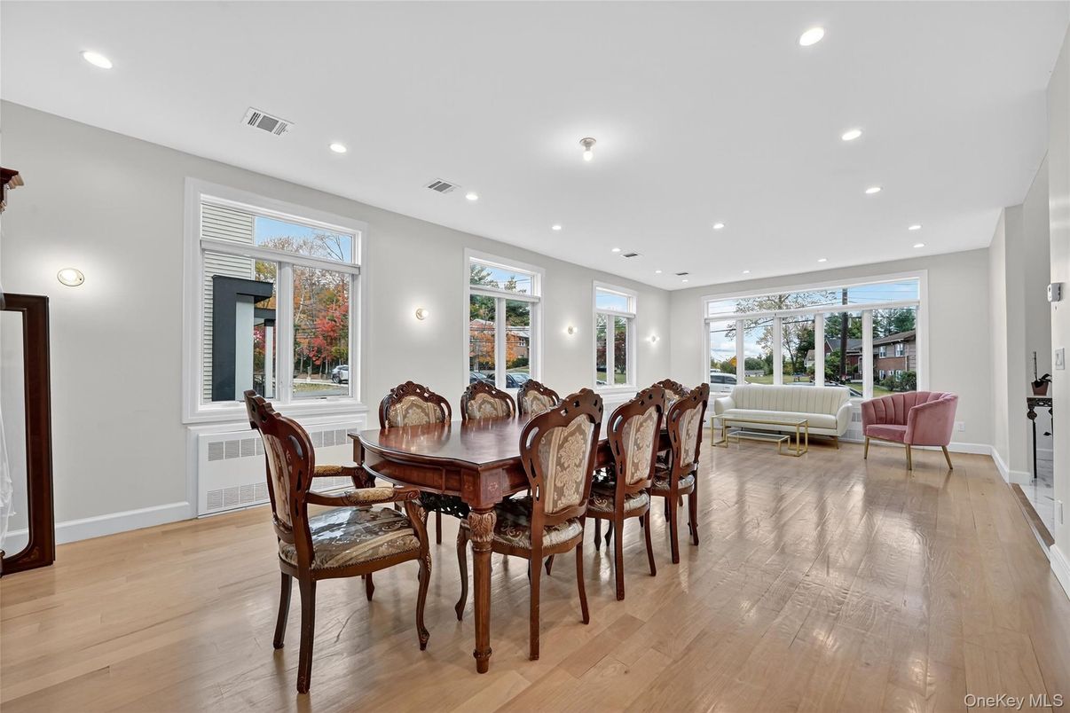 Dining room, Interior, Living room, Recessed Lighting, Wood Texture Flooring