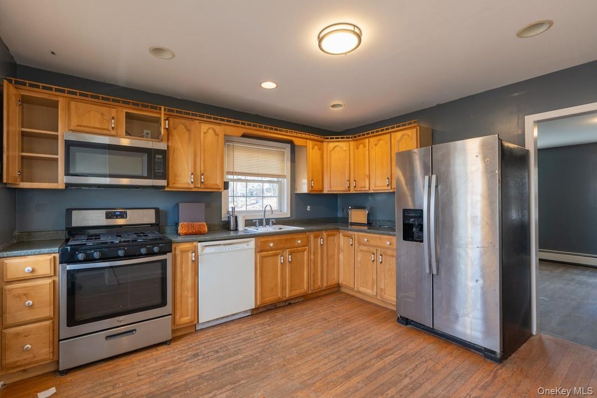 Interior, Kitchen, Recessed Lighting, Wood Texture Flooring