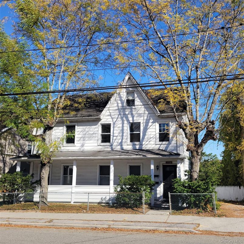 Exterior, Facade, Farmhouse
