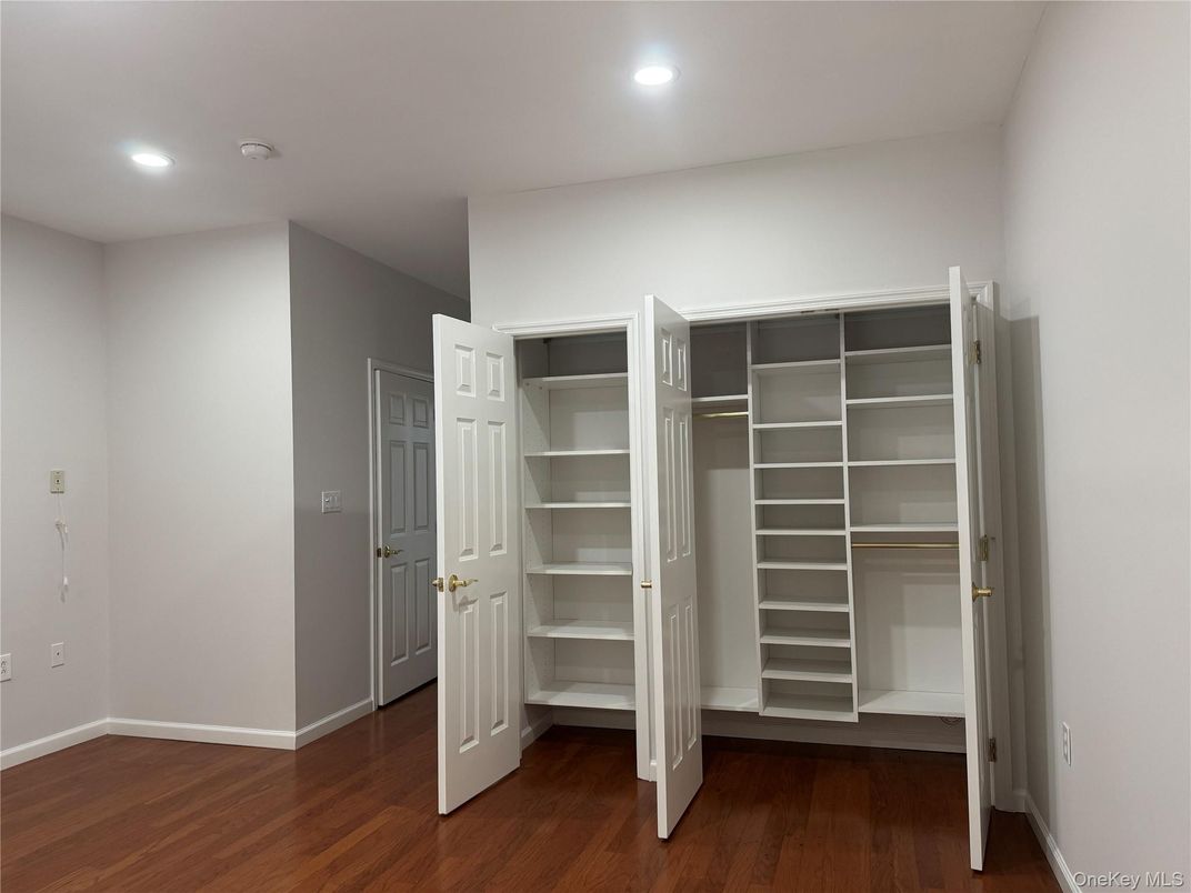 Interior, Recessed Lighting, Walk-in Closets, Wood Texture Flooring