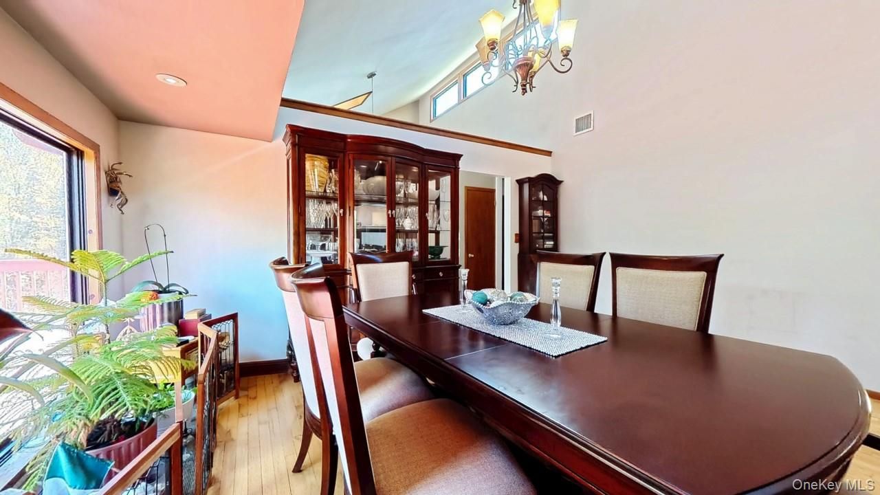 Chandelier, Dining room, Interior, Recessed Lighting, Wood Texture Flooring