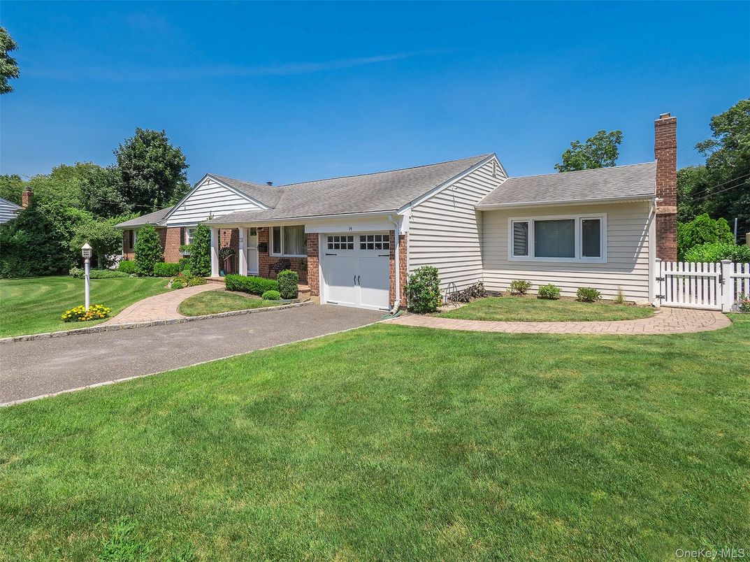 Attached, Backyard, Exterior, Facade, Brick Facade, Ranch