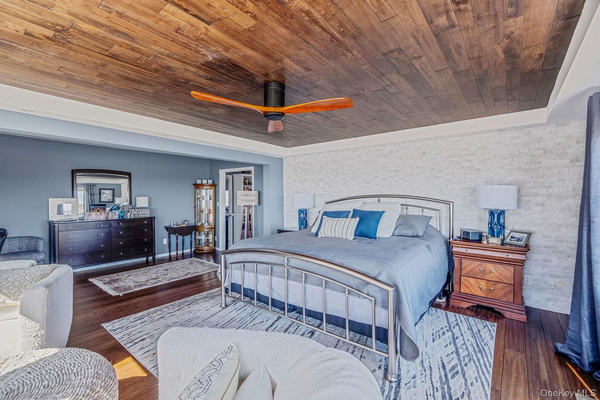 Bedroom, Interior, Wooden Ceilings, Wood Texture Flooring