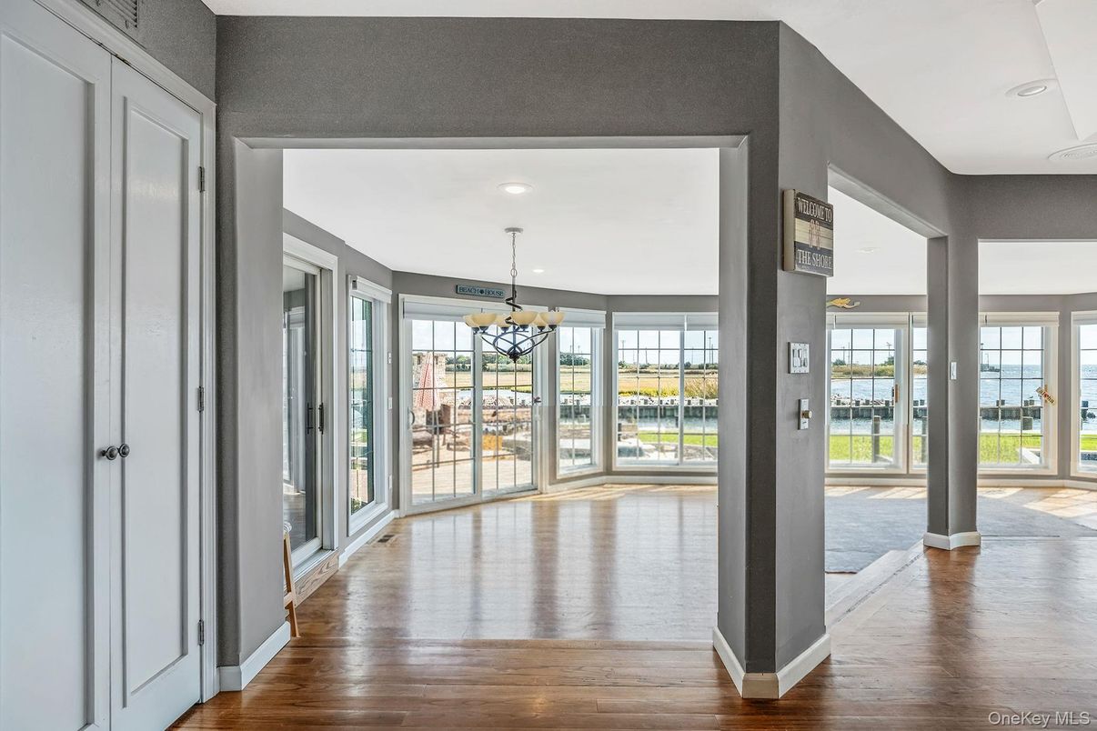 Chandelier, Empty room, Interior, Pendant Lights, Recessed Lighting, Water, Wood Texture Flooring