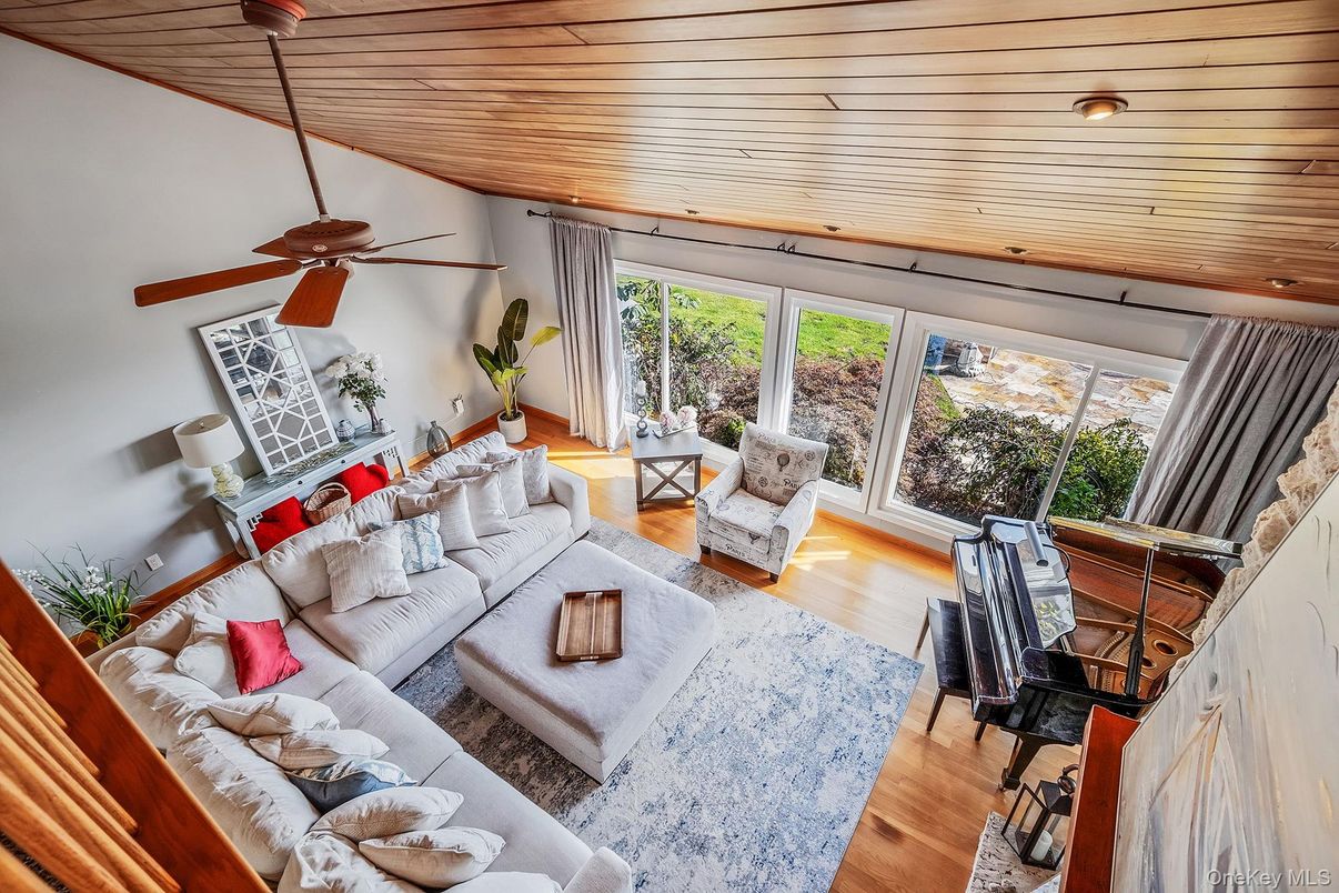 Interior, Living room, Recessed Lighting, Wooden Ceilings, Wood Texture Flooring