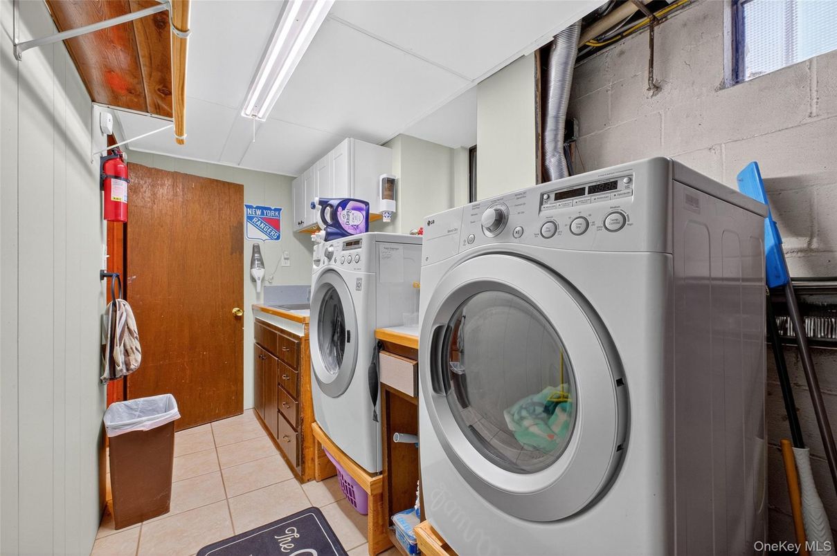 Interior, Utility Closets, Washer