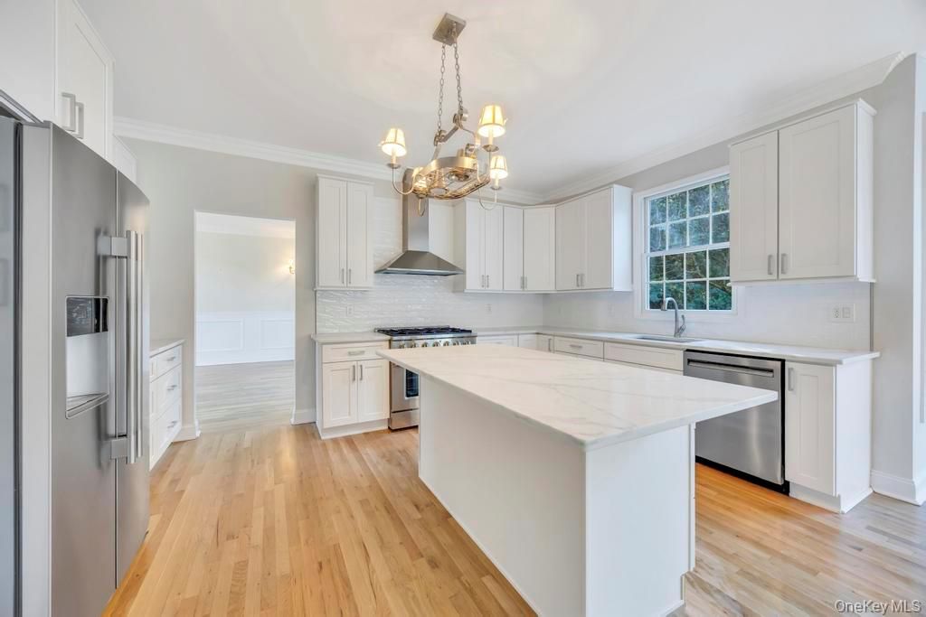Chandelier, Interior, Kitchen, Stainless Steel Appliances, Wood Texture Flooring