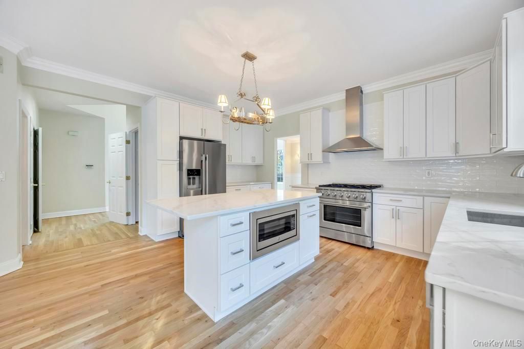 Chandelier, Interior, Kitchen, Pendant Lights, Stainless Steel Appliances, Wood Texture Flooring