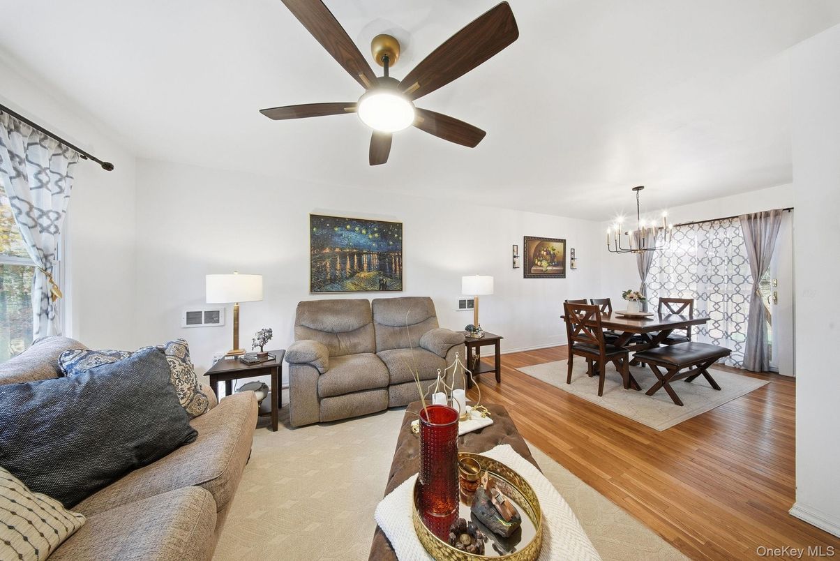 Chandelier, Dining room, Interior, Living room, Wood Texture Flooring