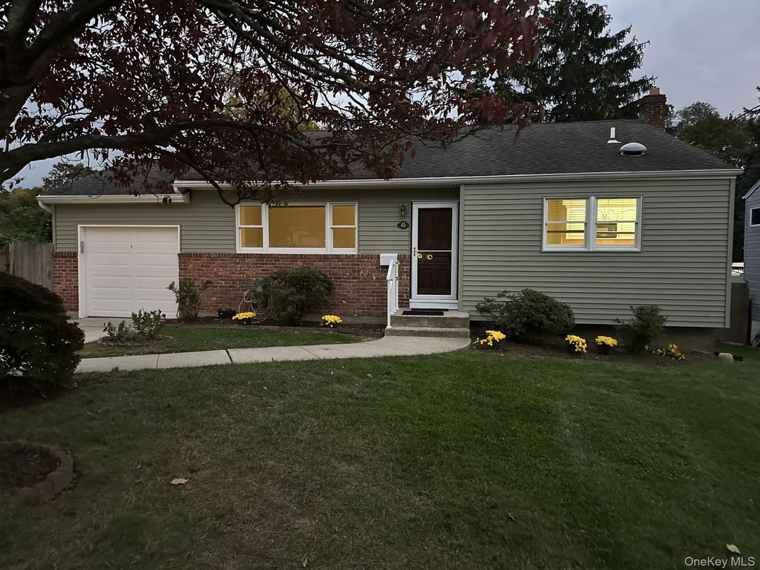 Attached, Backyard, Exterior, Facade, Brick Facade, Cape Cod