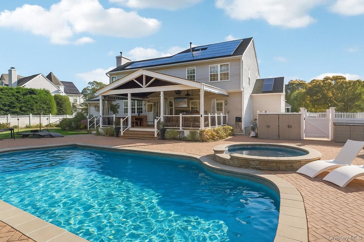 Exterior, Pool, Solar Panels