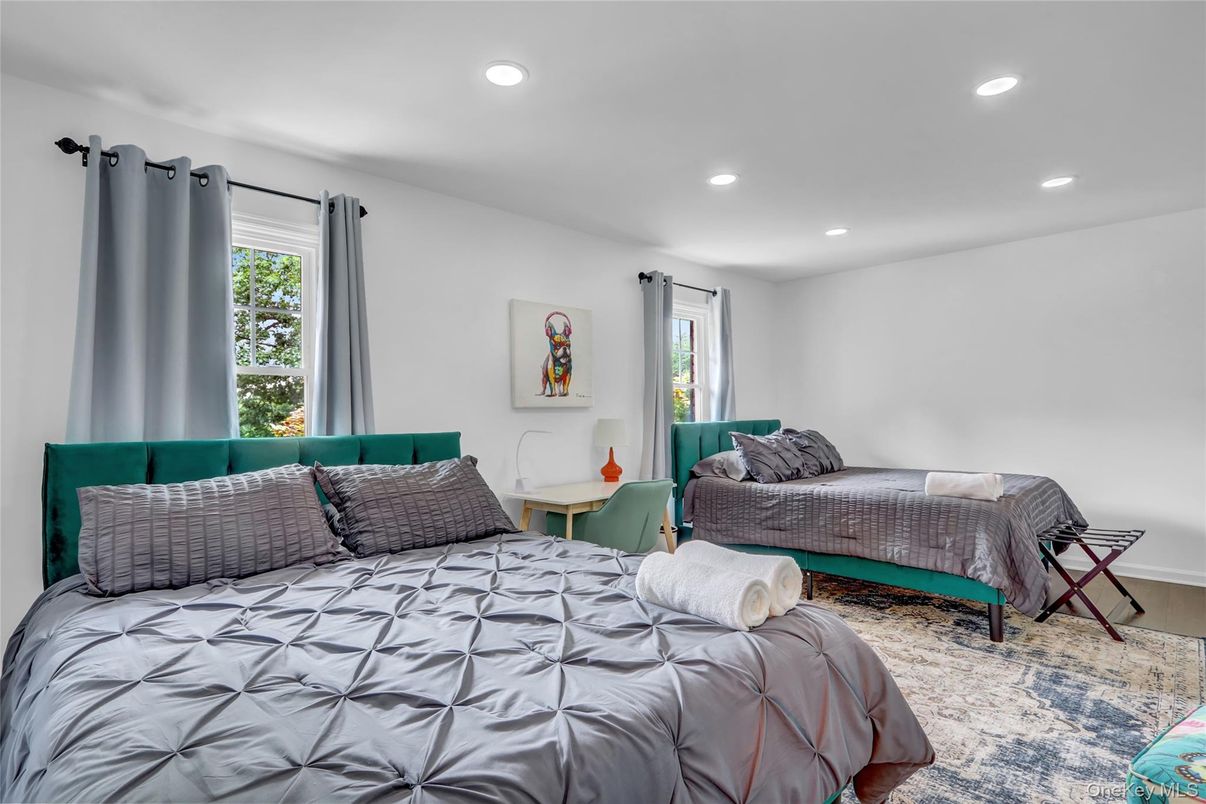 Bedroom, Interior, Recessed Lighting