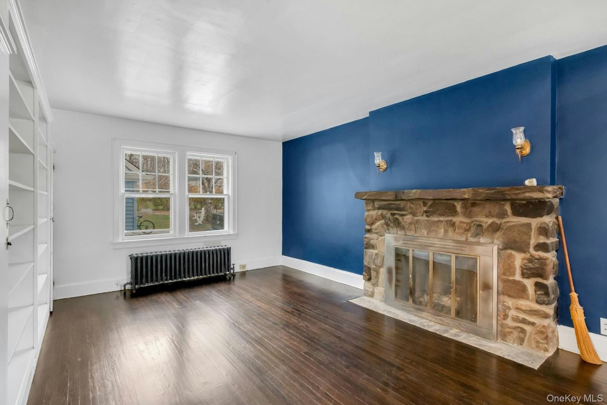 Empty room, Fireplace, Interior, Wood Texture Flooring