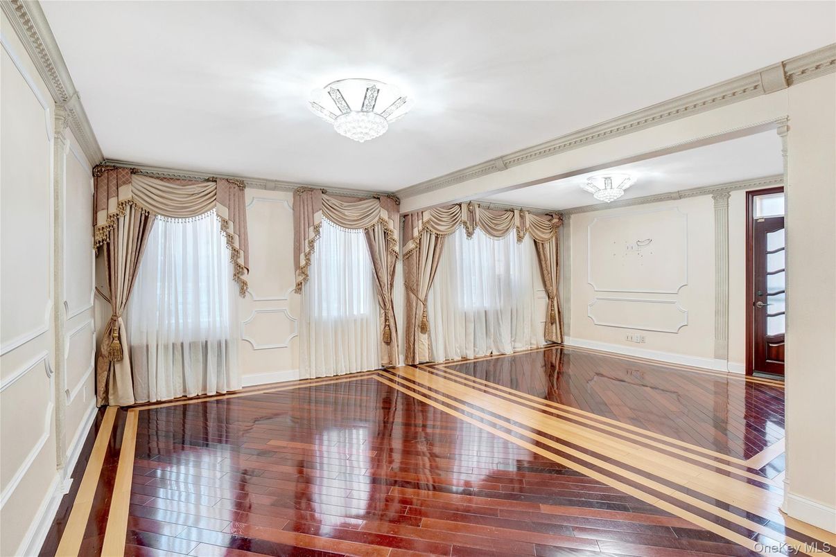 Chandelier, Empty room, Interior, Wood Texture Flooring