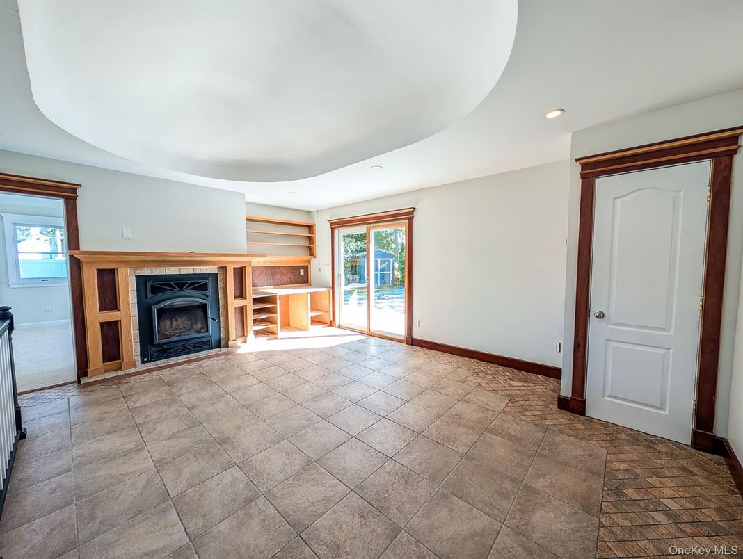 Empty room, Fireplace, Interior, Recessed Lighting