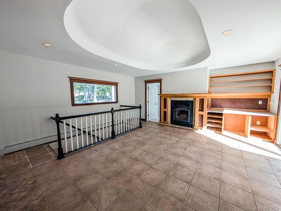 Fireplace, Interior, Recessed Lighting