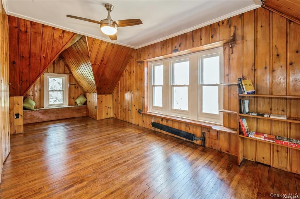 Empty room, Interior, Wood Texture Flooring, Wooden Walls
