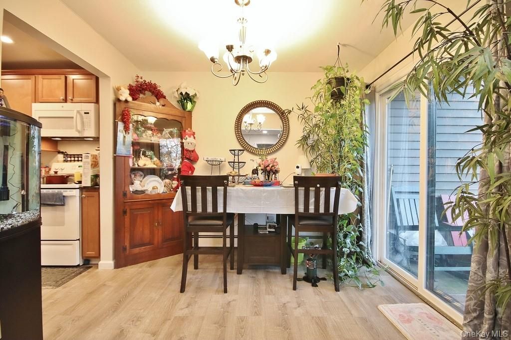 Chandelier, Dining room, Interior, Kitchen, Wood Texture Flooring