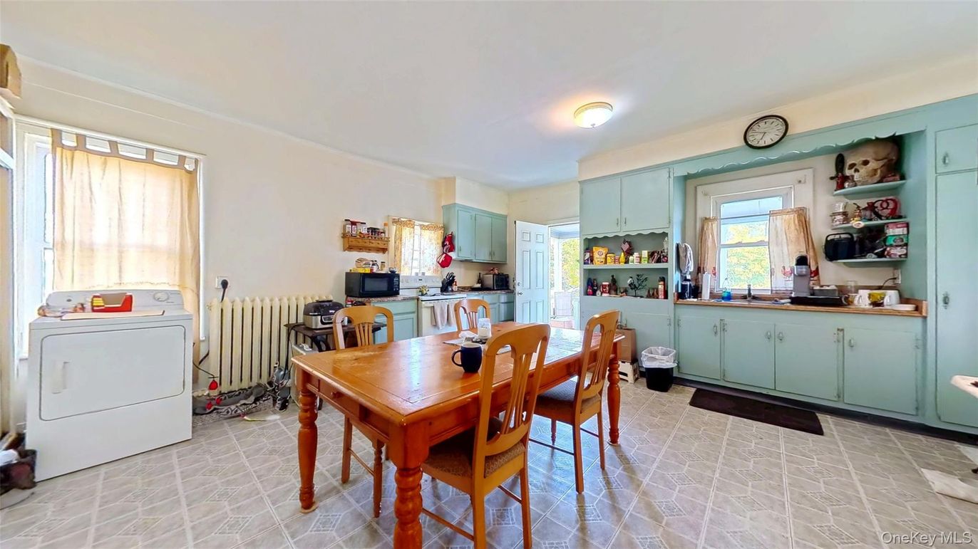 Dining room, Interior, Kitchen, Washer