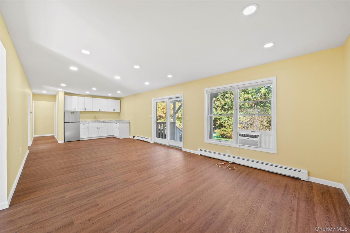Empty room, Interior, Kitchen, Recessed Lighting, Wood Texture Flooring