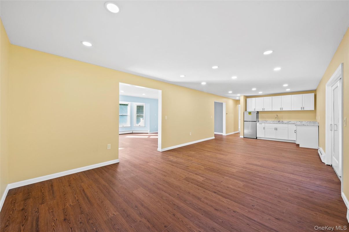 Empty room, Interior, Kitchen, Recessed Lighting, Wood Texture Flooring