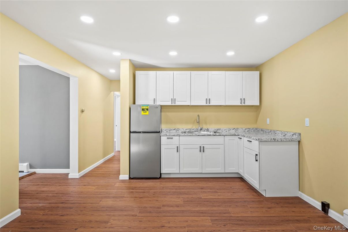 Interior, Kitchen, Recessed Lighting, Wood Texture Flooring