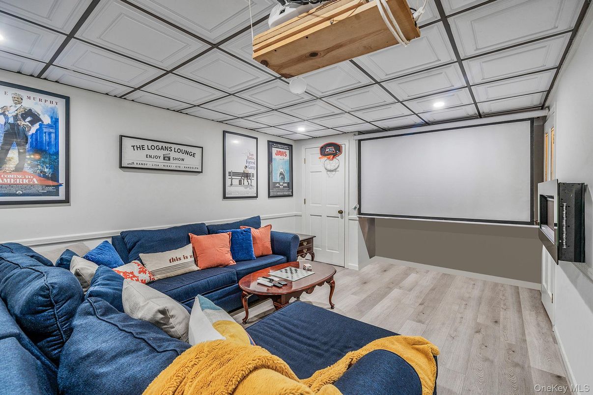 Interior, Living room, Projection Screen, Recessed Lighting, Wood Texture Flooring