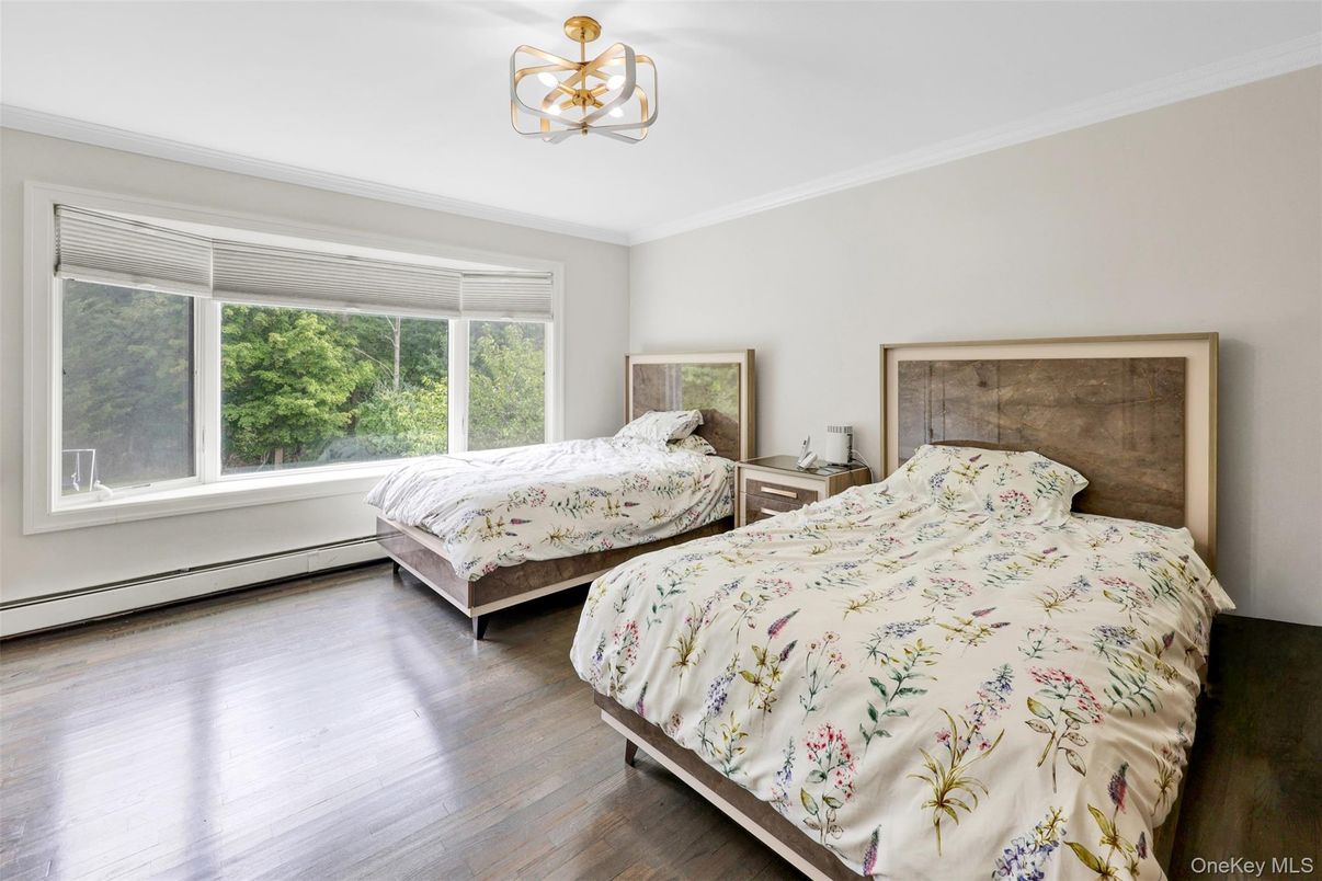 Bedroom, Interior, Pendant Lights, Wood Texture Flooring