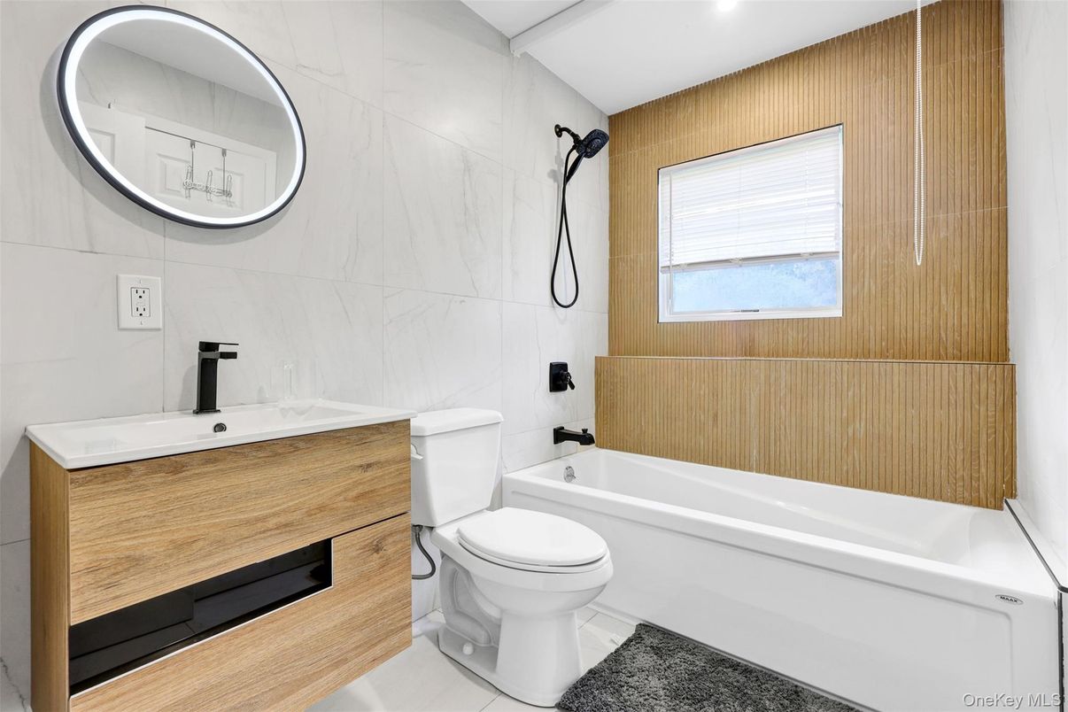 Bathroom, Interior, Marble Walls, Recessed Lighting