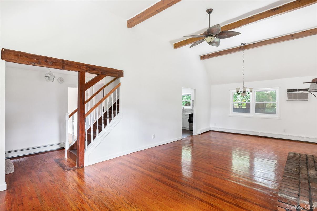 Empty room, Interior, Pendant Lights, Wooden Beams, Wood Texture Flooring