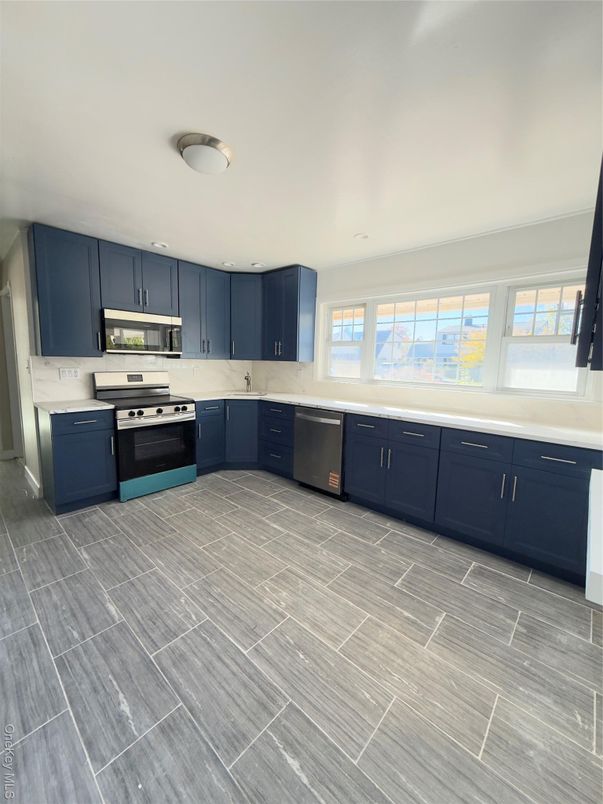 Interior, Kitchen, Stainless Steel Appliances