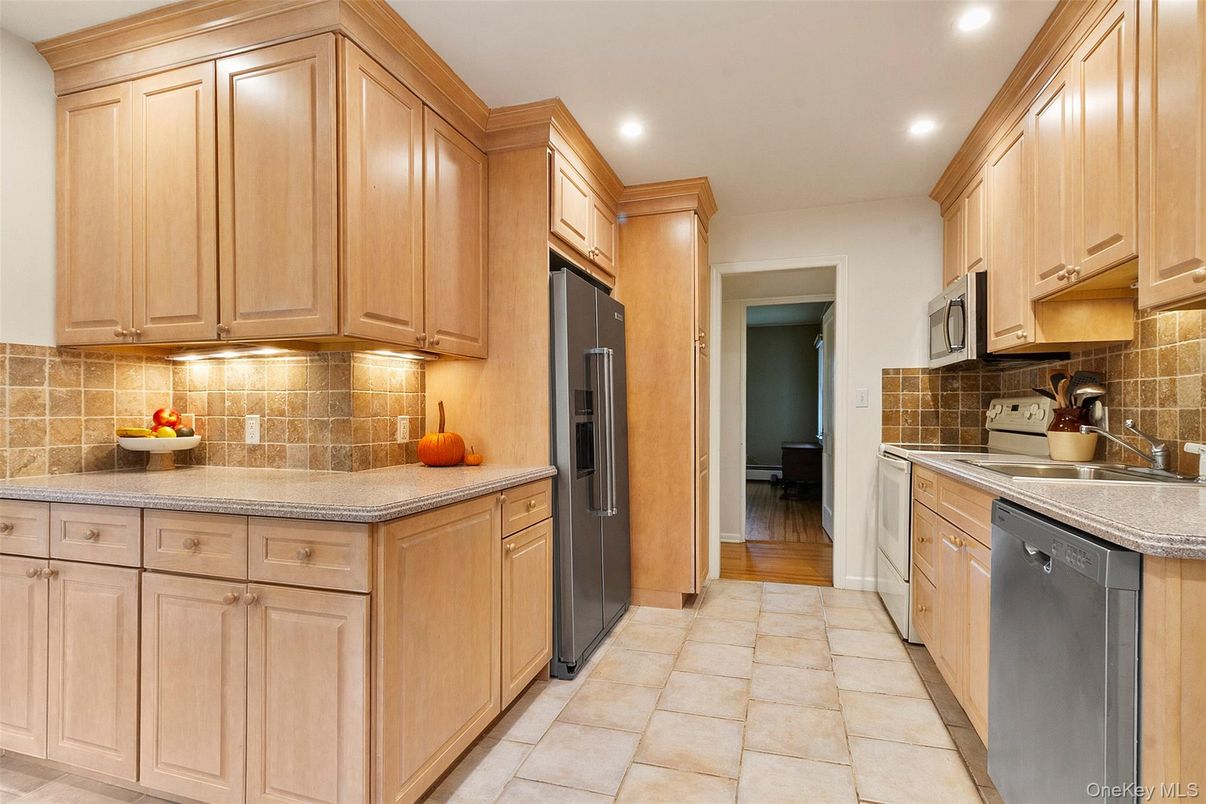 Interior, Kitchen, Recessed Lighting