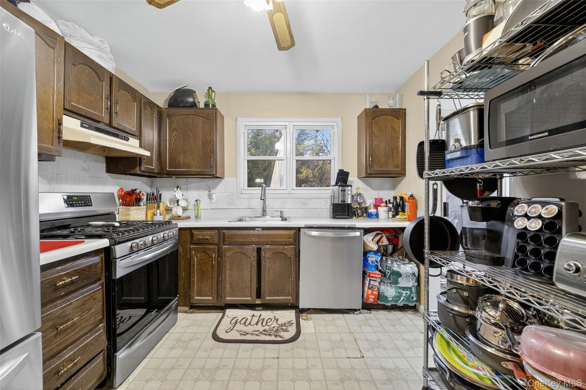 Interior, Kitchen, Stainless Steel Appliances