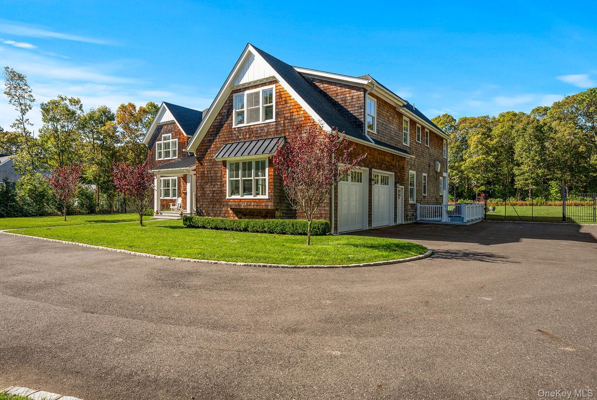 Exterior, Facade, Brick Facade, Brick Traditional