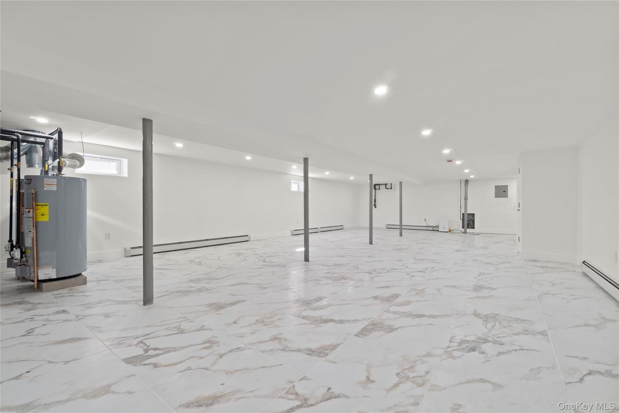 Empty room, Interior, Marble, Recessed Lighting