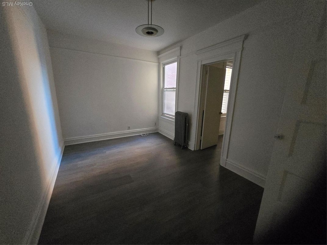 Interior, Pendant Lights, Wood Texture Flooring