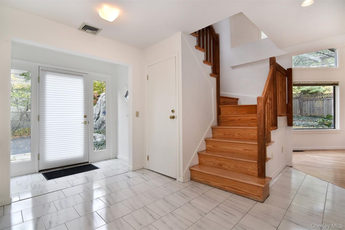 Interior, Marble, Recessed Lighting