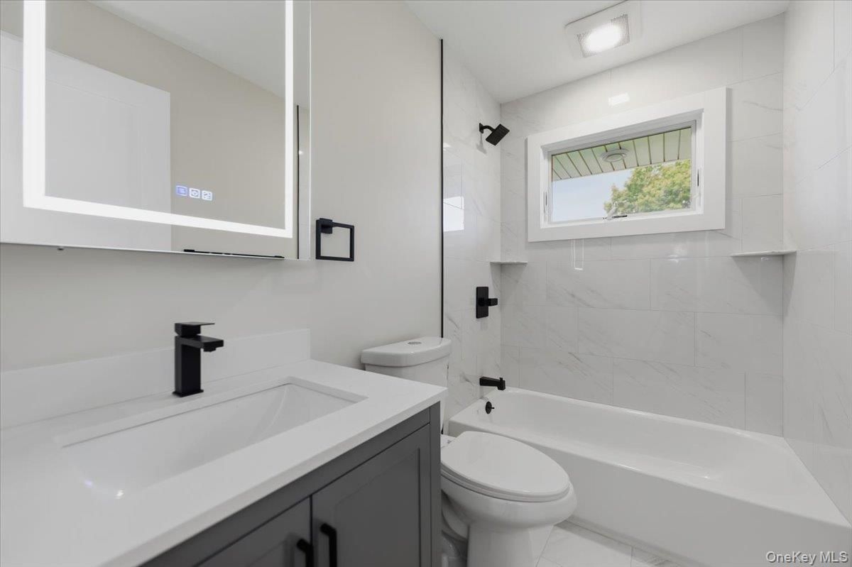 Bathroom, Interior, Marble Walls