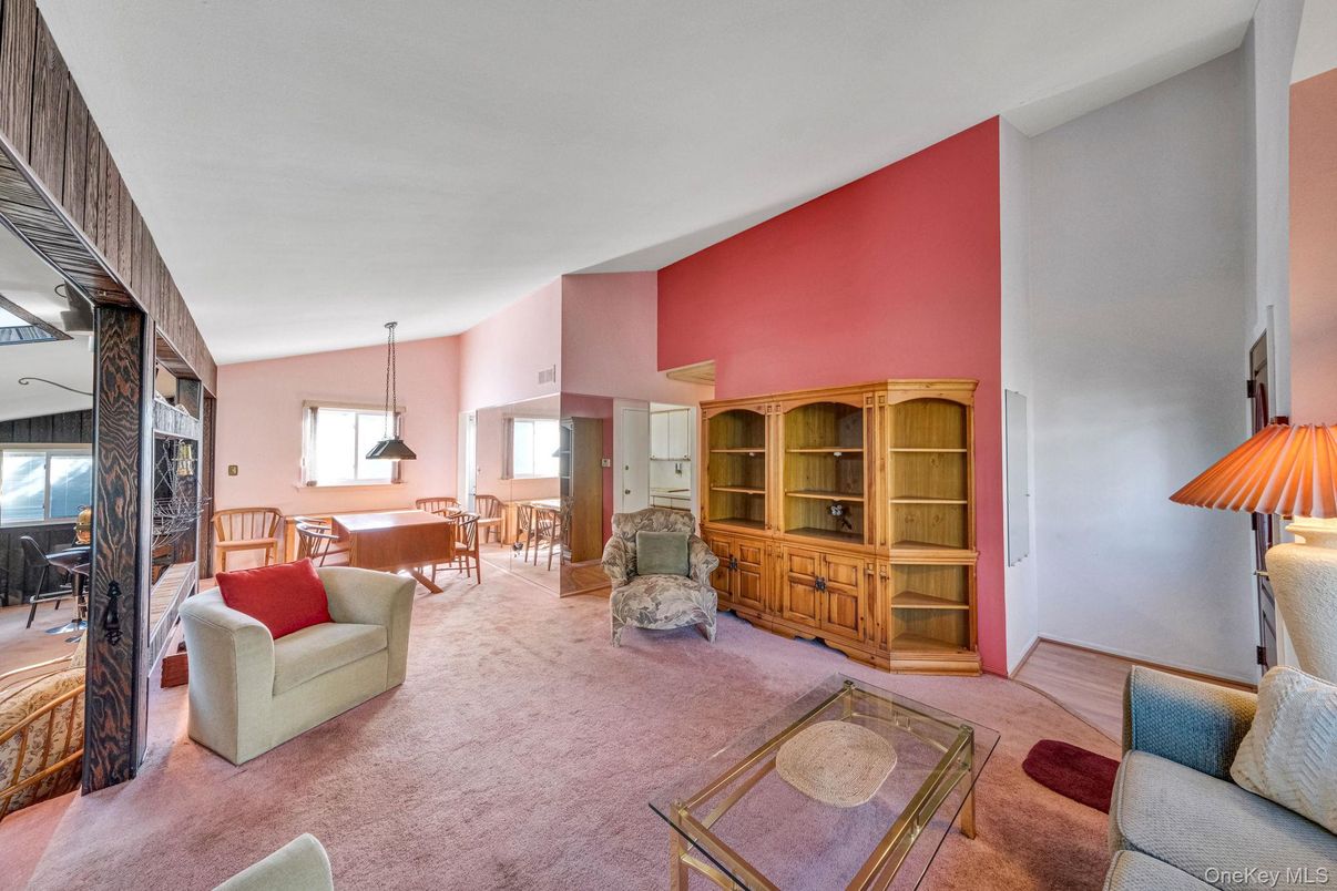 Dining room, Interior, Living room, Pendant Lights