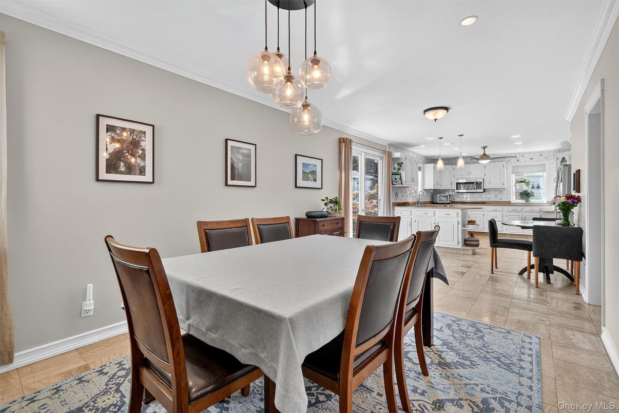 Dining room, Interior, Kitchen, Pendant Lights, Recessed Lighting