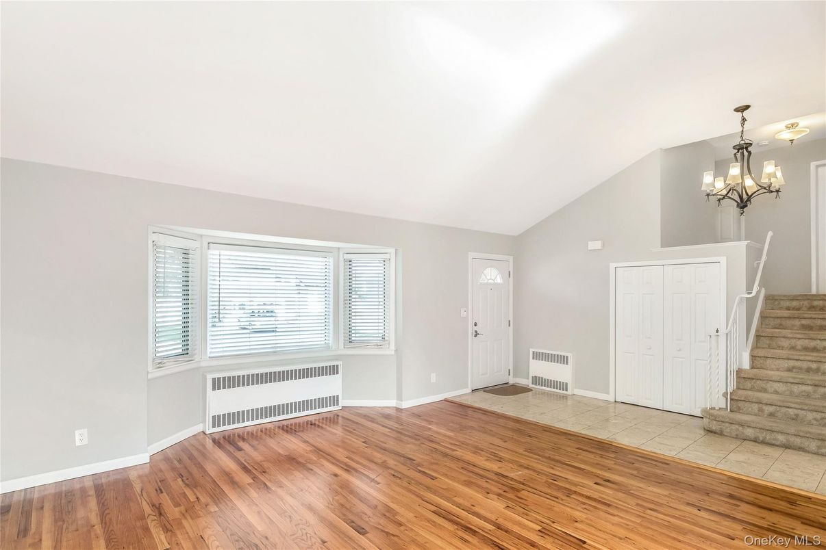 Chandelier, Empty room, Interior, Wood Texture Flooring