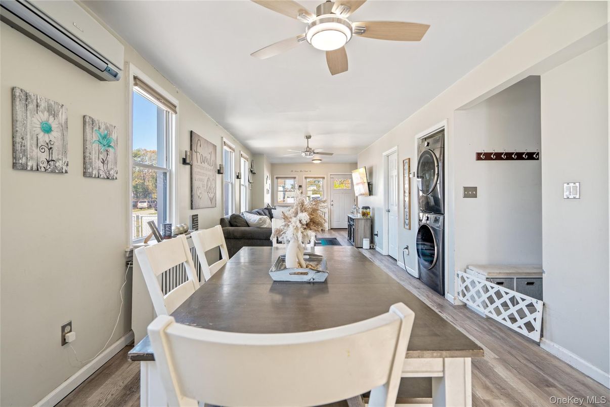 Dining room, Interior, Wood Texture Flooring