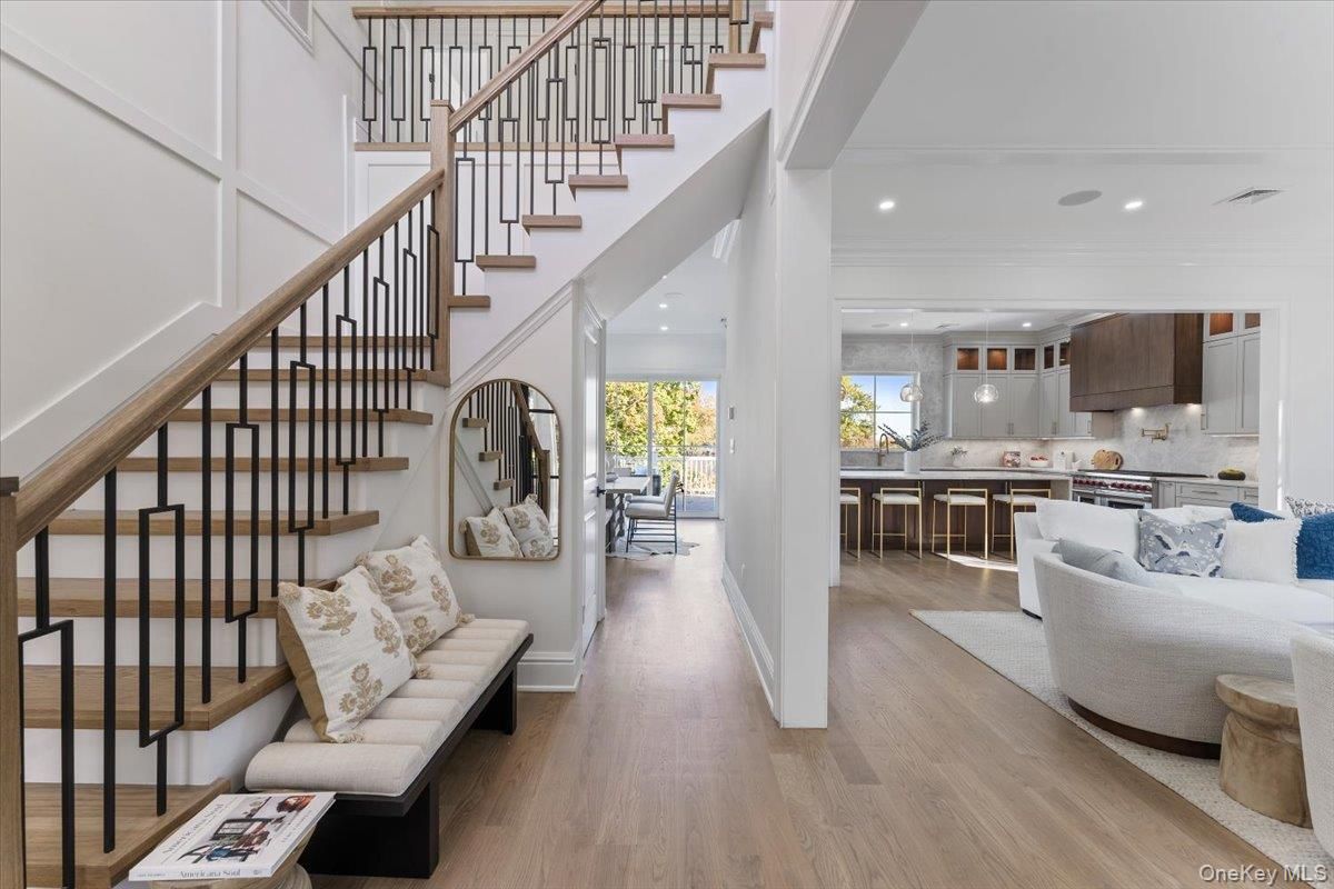 Interior, Kitchen, Living room, Recessed Lighting, Wood Texture Flooring