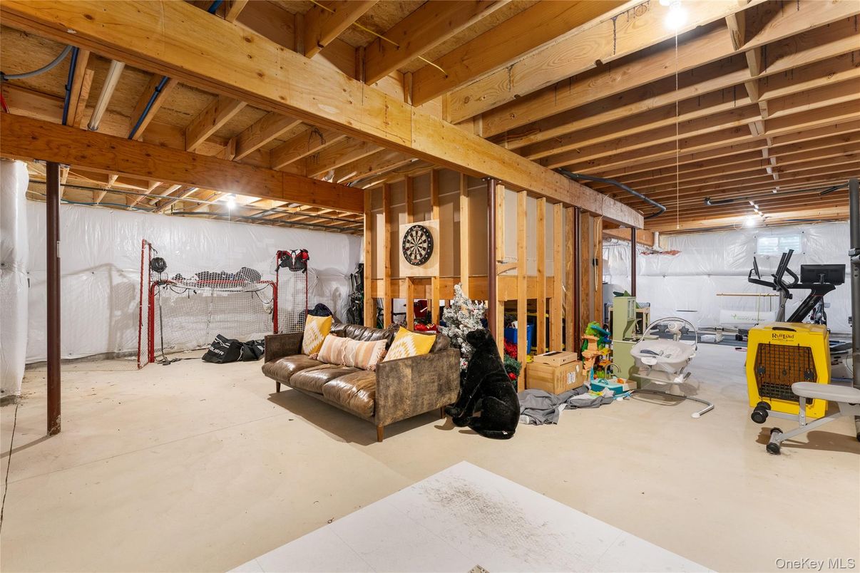 Fitness Equipment, Interior, Wooden Beams, Wooden Ceilings