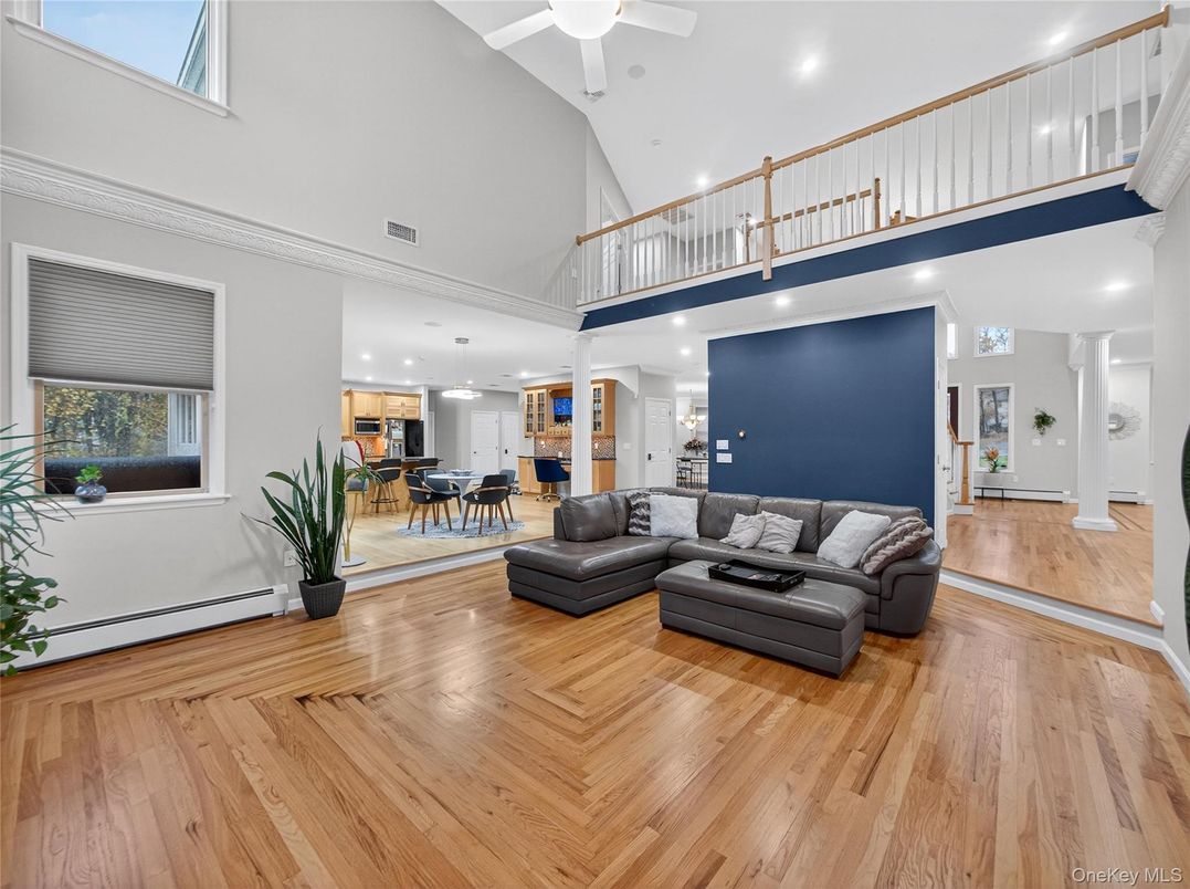 Dining room, Interior, Living room, Pendant Lights, Recessed Lighting, Wood Texture Flooring