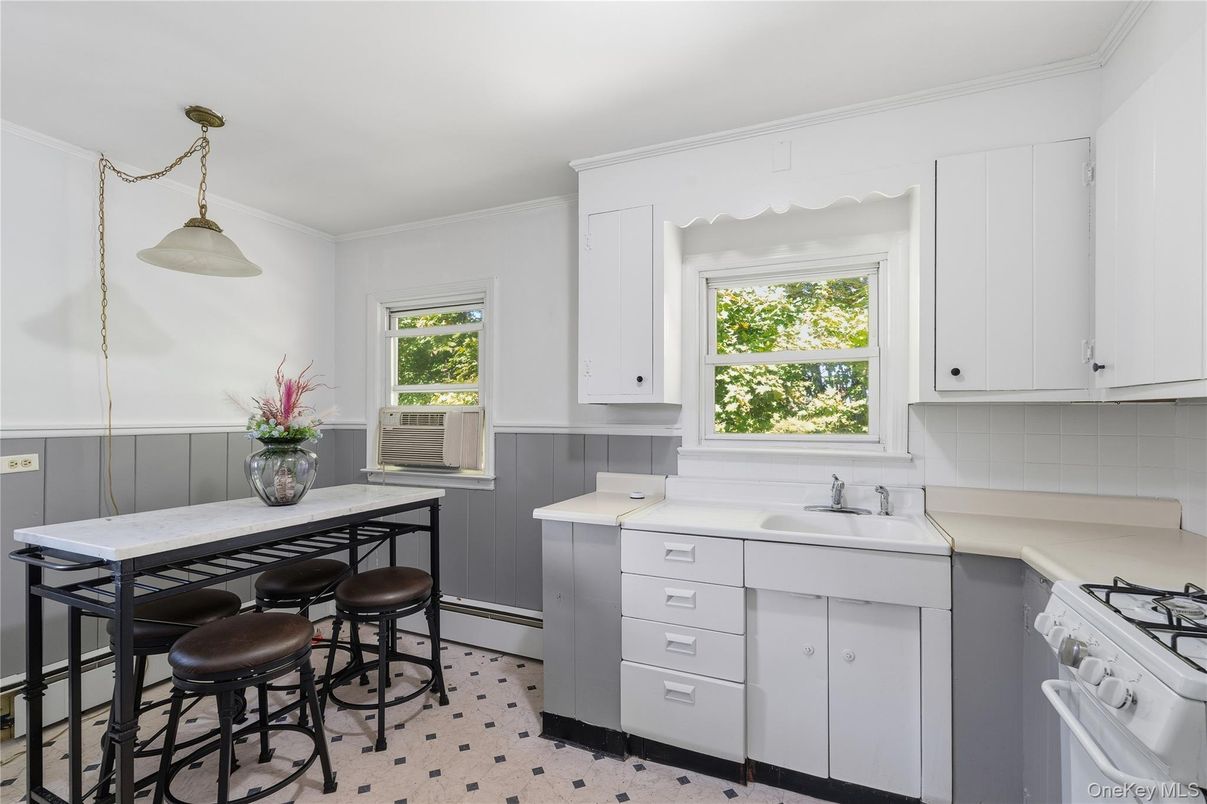 Interior, Kitchen, Pendant Lights