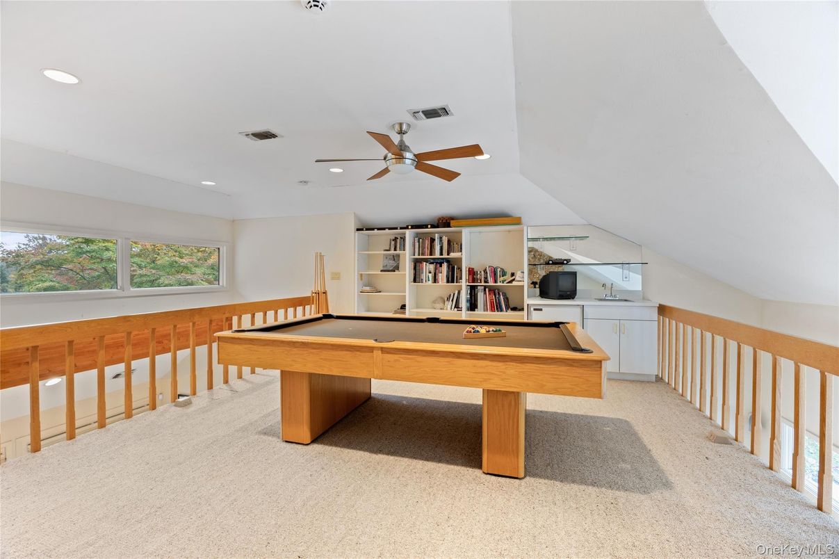 Billiard Table, Game Room, Interior, Recessed Lighting