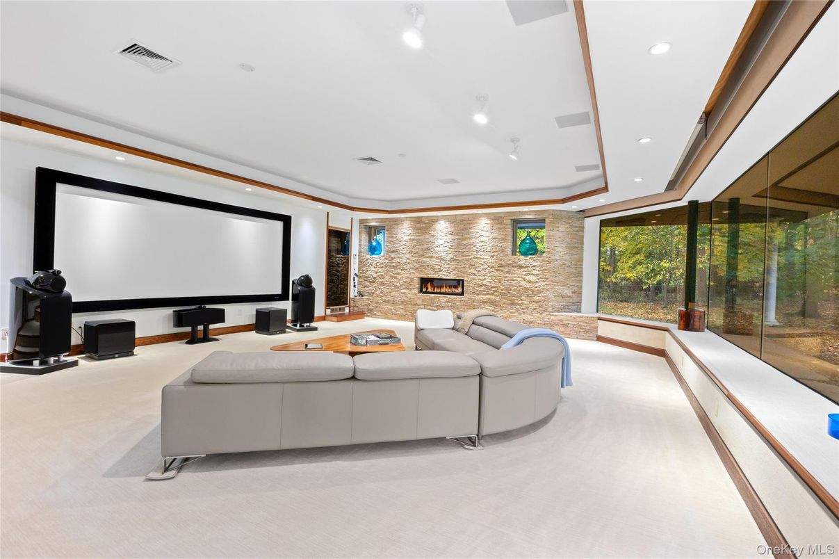Interior, Projection Screen, Recessed Lighting, Stone Walls, Theatre Room